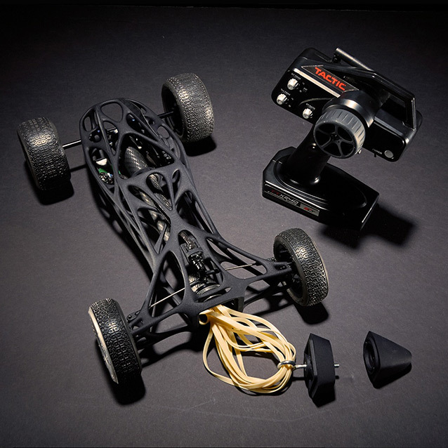 CIRIN-Elastic-Energy-RC-Racer-03.jpg