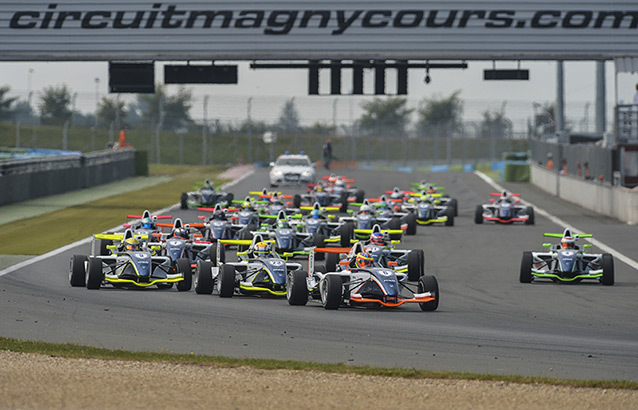 Champ-de-France-F4-Magny-Cours-2014-depart-course1-KSP.jpg