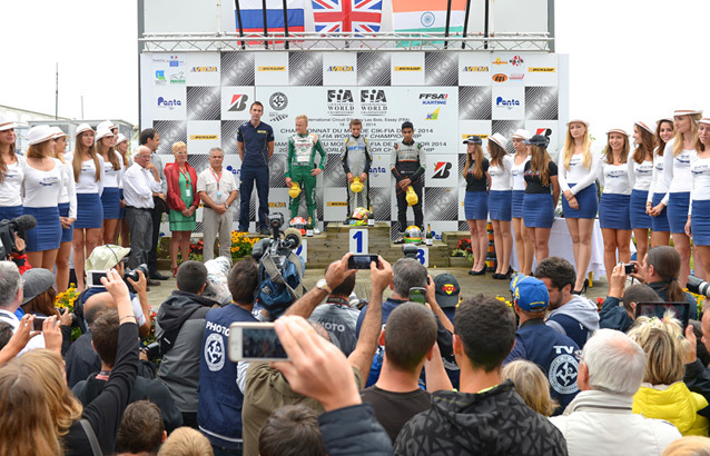 FFSA-Podium-Championnat-du-Monde-KF-Essay-2014-KSP-Kartcom.jpg