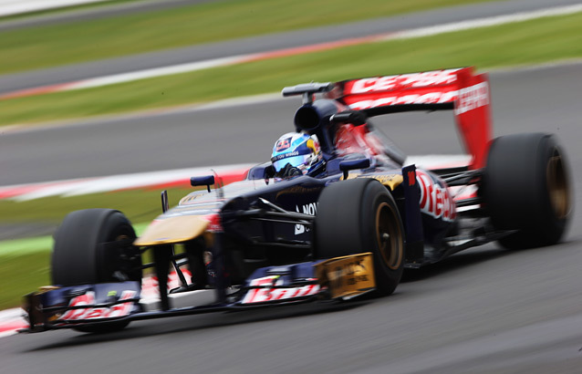 JEV-Toro-Rosso-GP-Silverstone-2013.jpg