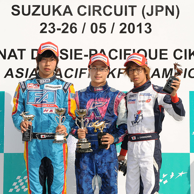 Julien-Fong-race-2-podium-Suzuka.jpg