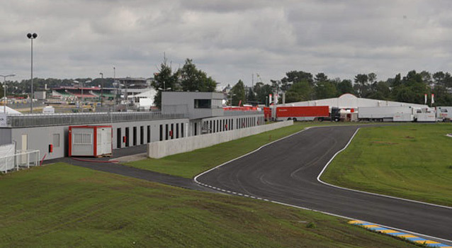Le-Mans-circuit-Karting-2013-stands.jpg