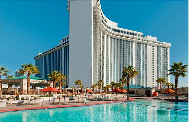 Westgate-Las-Vegas-Resort-pool.jpg