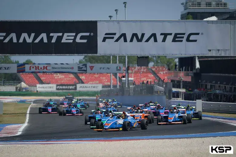 F4 Academy: Giltaire wins on the wire from Peugeot